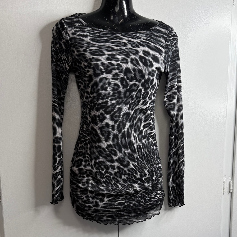 mandee Black and White Animal Print Long Sleeve Top